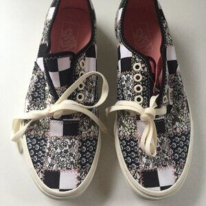 Vans Old Skool Patchwork Floral Low Top Sneakers NWT